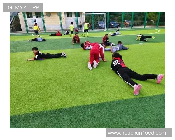 陈秀英独家分享足球心得与技巧探讨助你提升球技与战术理解